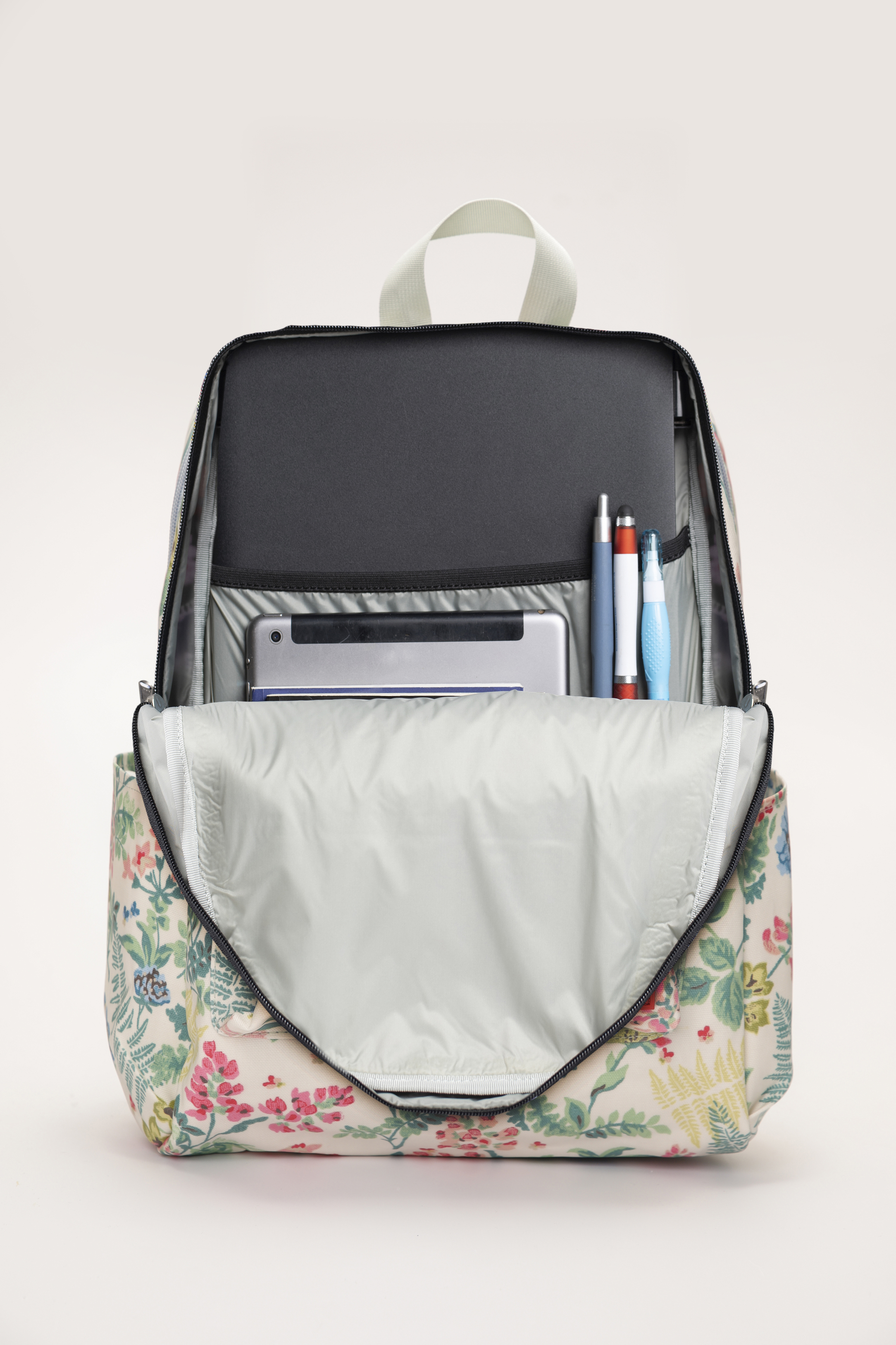 Đồng hành cùng những chuyến đi